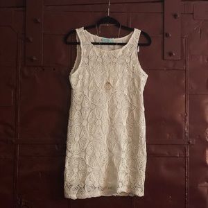 White Fitted Sleeveless Dress // Karlie // Size M